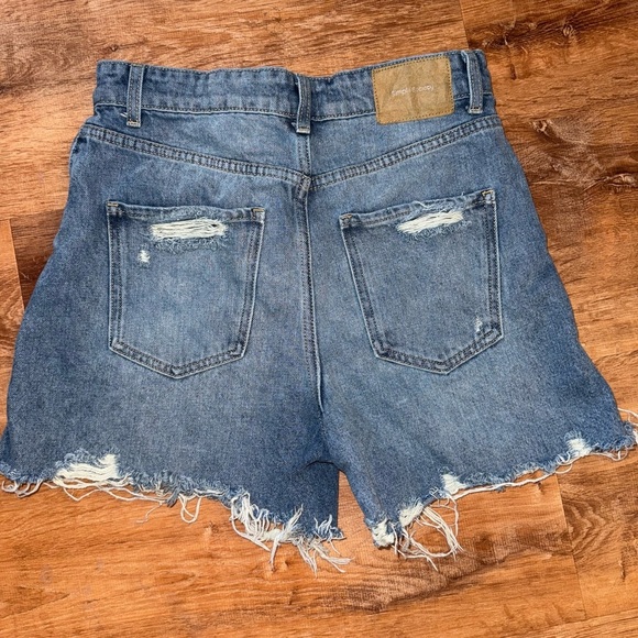 Denim Distressed Women's Shorts - Picture 3 of 4